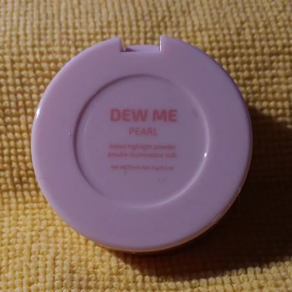 Estate Shimmer Highlighter Dew Me - Picture 5 of 5